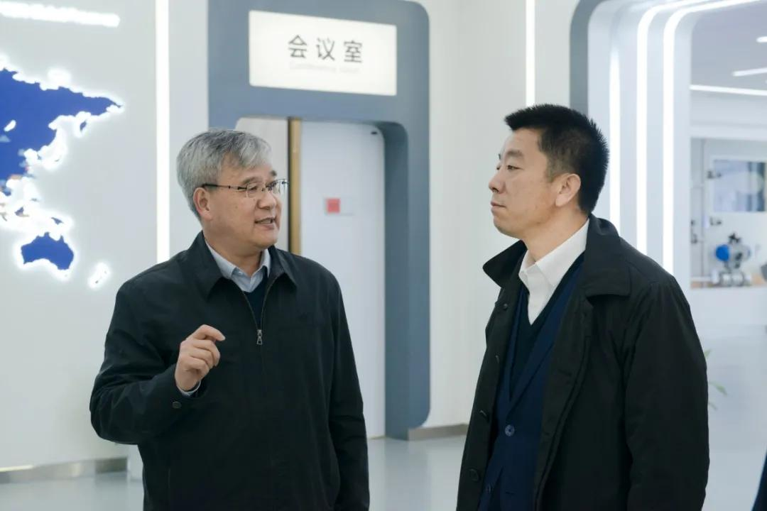上海证券交易所总经理蔡建春一行来访澳门博彩官方网站平台技术