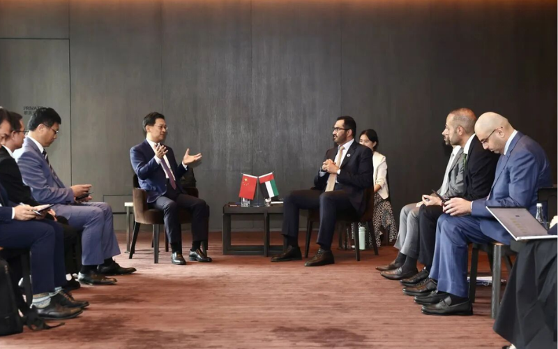 阿联酋工业与先进技术部长、ADNOC董事总经理一行与澳门博彩官方网站平台技术举行会谈，探索工业AI合作新路径